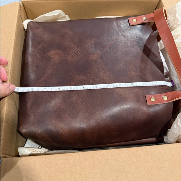 Portland Leather Mystery Tote Box Tamarindo New in original Box - Picture 14 of 16